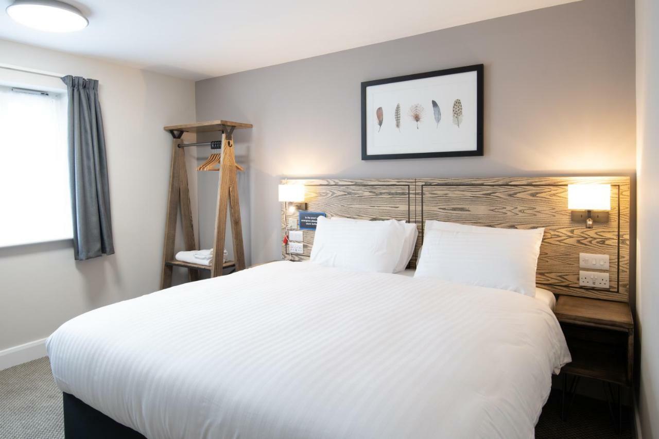 Hotel Paisley Pear, Brackley By Marston's 3*